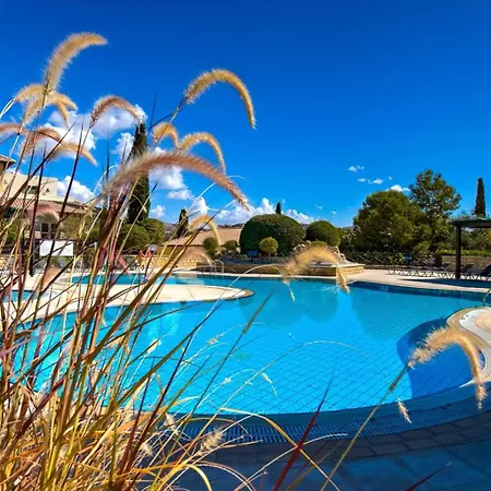 Апартаменты Modern U6 With Beautiful Sea Views, Aphrodite Hills