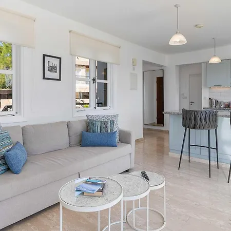 Modern U6 With Beautiful Sea Views, Aphrodite Hills Lägenhet Kouklia